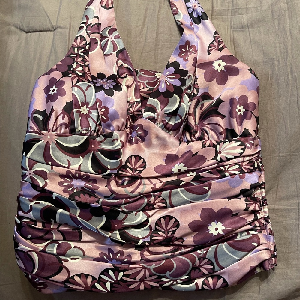 JS Collection Top - Picture 2 of 5